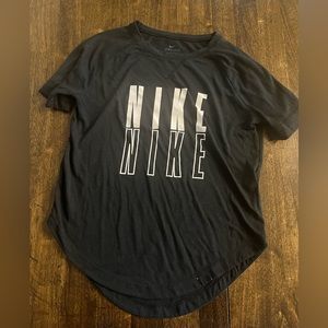 Nike T-shirt